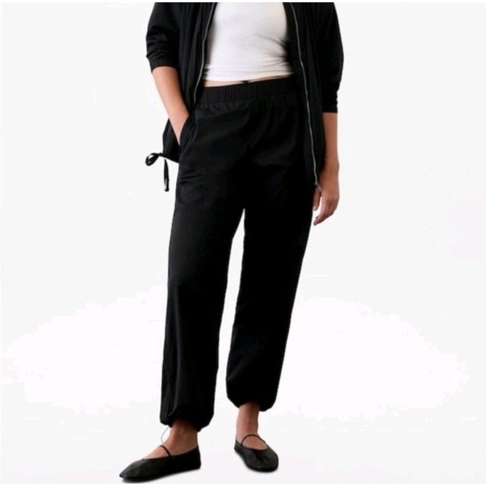 Athleta Woman’s Pantalon Rise Pants Size Small Black Rain Pants Wind Pants